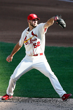 MLB: OCT 12 NLCS - Dodgers at Cardinals - Game 2