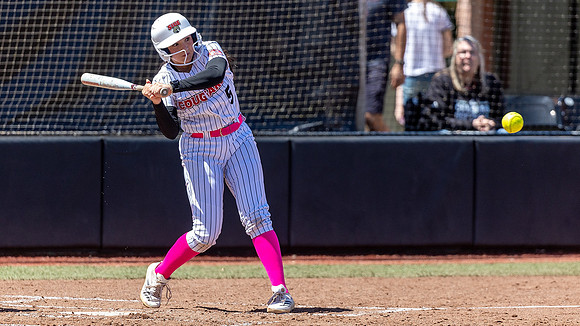 SIUE Softball v Southern Indiana 19 April 2026