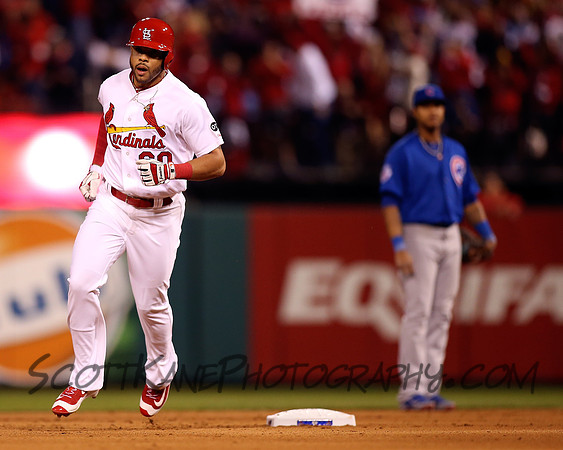 MLB: OCT 09 NLDS - Game 1 - Cubs at Cardinals