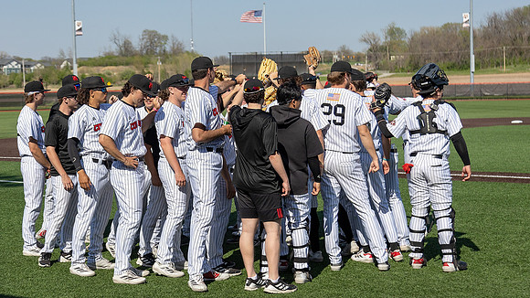 SIUE Baseball v Southern Indiana 17 April 2025