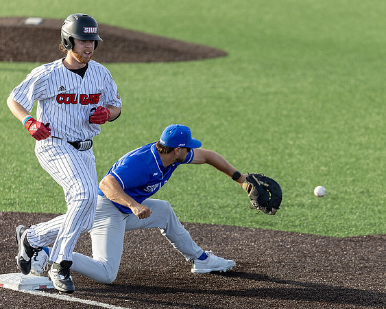 SIUE Baseball v Saint Louis 27 February 2024