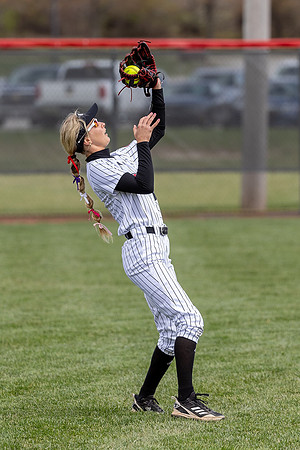 SIUE Softball v Southeast Missouri 17 March 2024