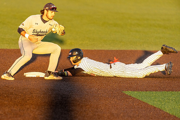 SIUE Baseball v UT Martin 5 April 2024