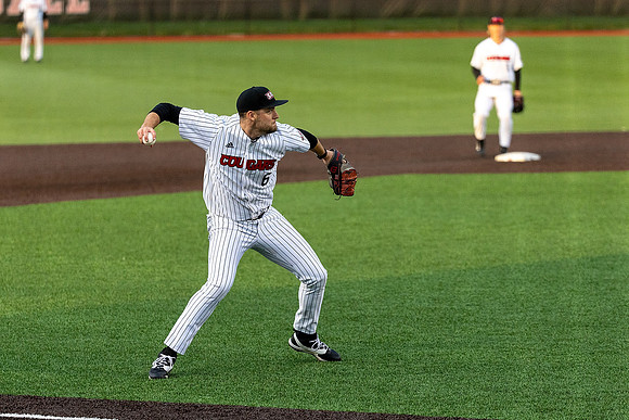 SIUE Baseball v UT Martin 5 April 2024