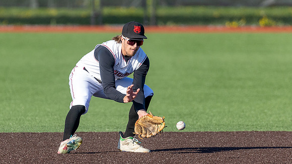 SIUE Baseball v MIZZOU 8 April 2025