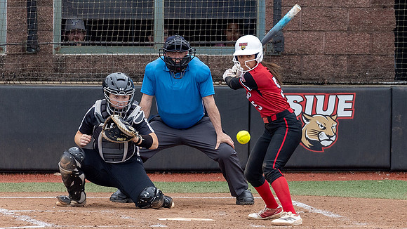 SIUE Softball v Lindenwood 29 March 2025