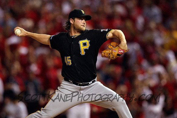 MLB: OCT 09 NLDS - Pirates at Cardinals - Game 5