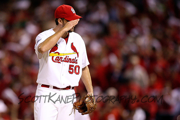 MLB: OCT 09 NLDS - Pirates at Cardinals - Game 5