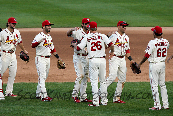 MLB: OCT 12 NLCS - Dodgers at Cardinals - Game 2