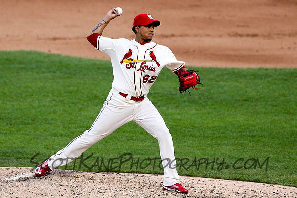 MLB: OCT 12 NLCS - Dodgers at Cardinals - Game 2